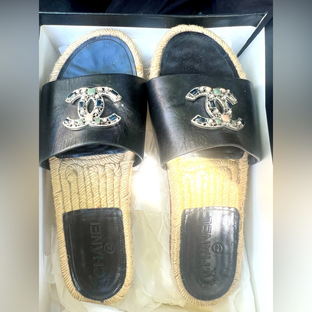 Chanel espadrille slides size 38 great condition